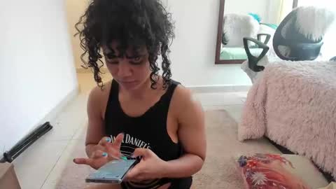 urimare_south online show from February 9, 1:56 pm