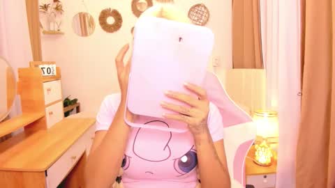 jhaii online show from November 7, 10:50 am