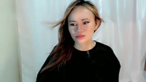 urlovely_che online show from April 19, 6:14 am