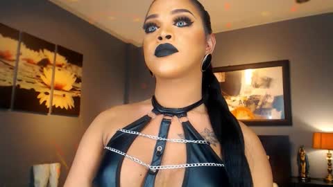 UrMajestyTyra online show from March 16, 3:53 am