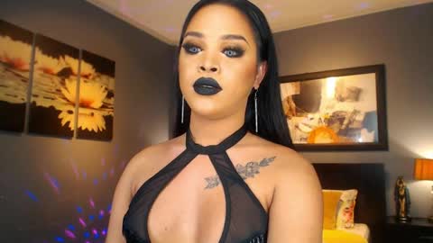 UrMajestyTyra online show from March 27, 8:26 am