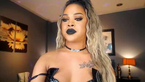 UrMajestyTyra online show from February 24, 7:11 am