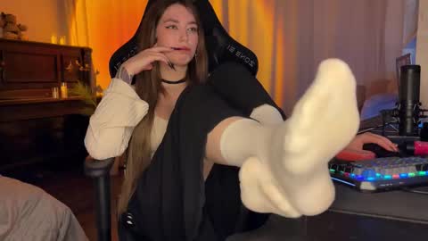 urmissalice online show from November 16, 3:47 pm