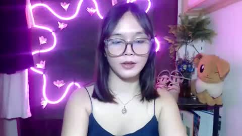 Pia online show from October 21, 10:13 pm