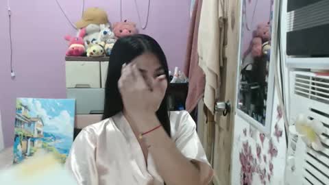 hi im kim online show from February 12, 11:14 am