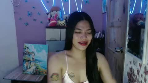 hi im kim online show from March 23, 12:26 am