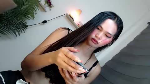 ursandra_xx online show from January 19, 5:17 am