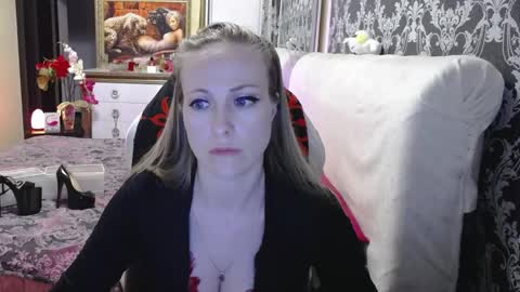 UrSecretTreasure88 online show from May 31, 1:43 pm