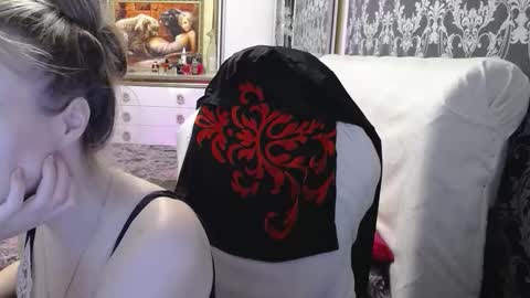 UrSecretTreasure88 online show from March 18, 6:41 am