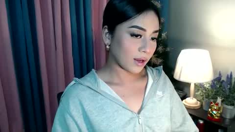 JUST CALL ME CALI online show from November 22, 12:58 pm