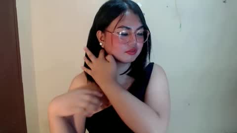 maxie online show from February 2, 10:44 am