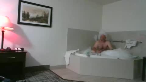 Snapshot of us24u888 chatting on October 31, 11:10 am us24u888 online show from October 31, 11:10 am