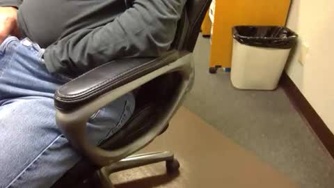 useemie online show from April 9, 11:54 pm