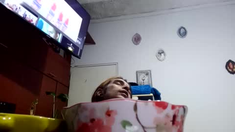 user_of_existance online show from April 11, 7:02 am