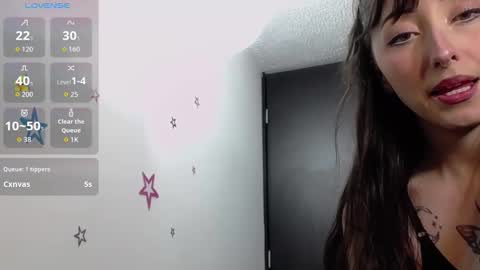 v1cky_ online show from September 18, 10:14 pm