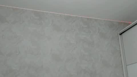 Mia online show from November 11, 12:40 pm