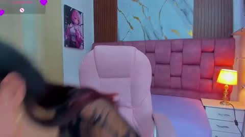 Vagaro online show from October 4, 8:50 pm