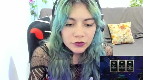 Vaiolet1314 online show from February 7, 12:57 am