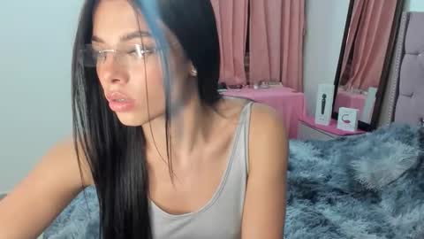 Valentina online show from June 5, 4:30 am