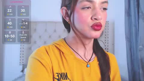 Snapshot of valen_thompson chatting on September 26, 3:14 am IG-valen mendoza99 twitter valenthompson99 online show from September 26, 3:14 am
