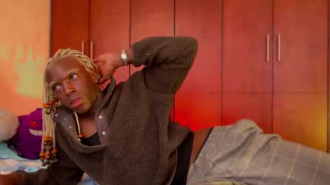   Valentin  independent Cam Boy     online show from March 4, 9:54 pm