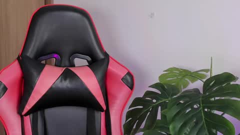 Valentina Torres online show from February 13, 9:39 pm