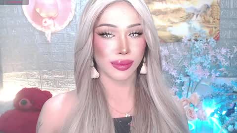 Amanda online show from April 23, 12:29 pm