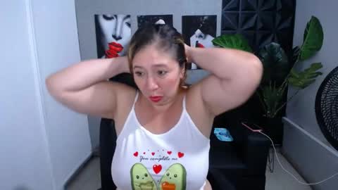 Valentina  online show from May 11, 1:56 am