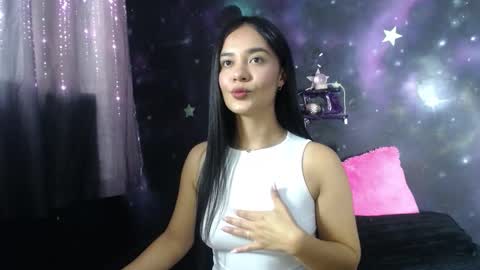 valentinarojass_ online show from February 12, 2:09 pm
