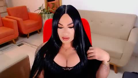 Snapshot of valentinaxqueen chatting on October 12, 2:26 am    online show from October 12, 2:26 am