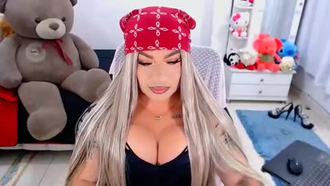 Snapshot of valentinaxqueen chatting on September 28, 11:03 pm    online show from September 28, 11:03 pm
