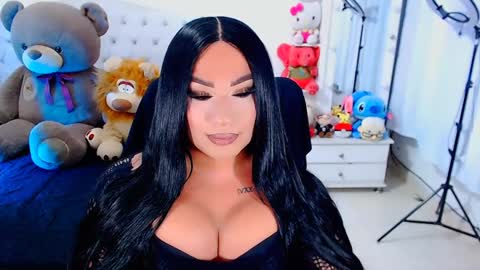 Snapshot of valentinaxqueen chatting on December 4, 1:30 am    online show from December 4, 1:30 am