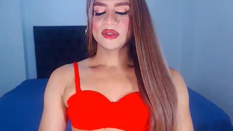 VALENTINA   online show from November 7, 7:05 pm