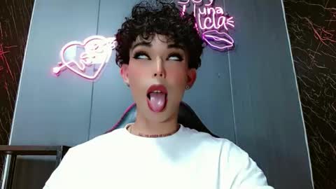 Marian online show from November 28, 7:54 pm