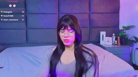 valentino moon online show from January 15, 2:31 am