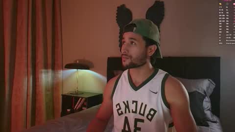 Valentino online show from February 6, 2:37 am