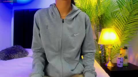 valeri_tafur online show from September 30, 10:59 am