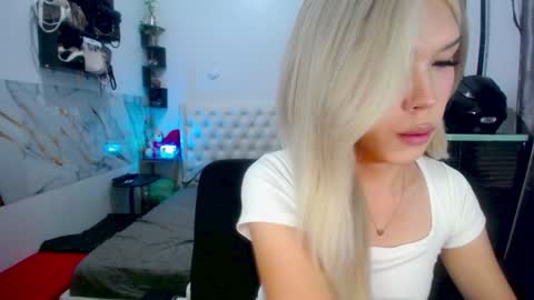 Snapshot of valeria_nikia chatting on February 6, 1:10 pm VALERIA online show from February 6, 1:10 pm