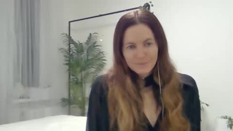 valerie_rose777 online show from December 19, 8:48 pm
