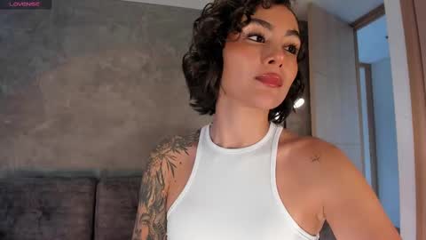  call me Val  online show from October 24, 4:19 pm