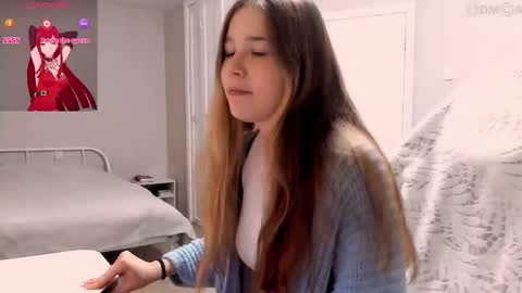 Valerie online show from October 31, 9:15 pm