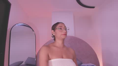 Valeryn online show from April 17, 3:09 am