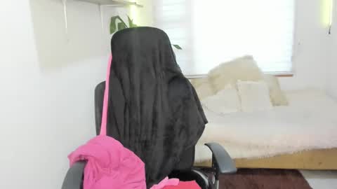 valery_bonnet1 online show from October 8, 7:42 pm