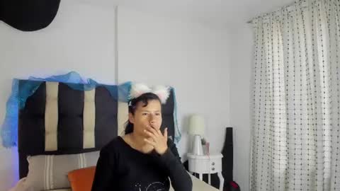 valery_hot692 online show from July 8, 12:19 pm