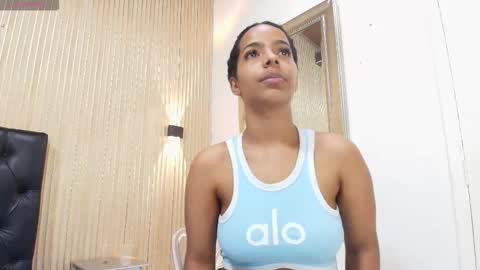 valery online show from February 3, 9:30 pm