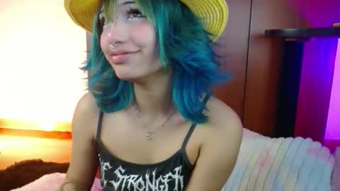 zoe online show from April 17, 8:17 am