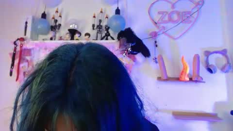 zoe online show from January 12, 7:43 pm