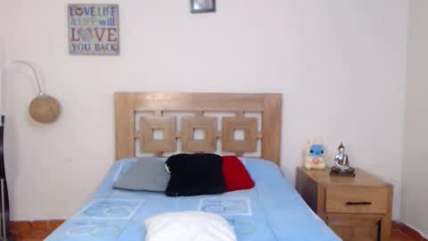 Sofia online show from September 10, 9:05 pm