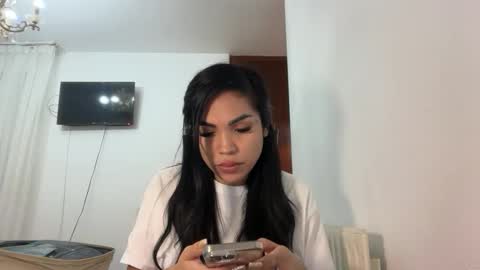 valeskaivanne online show from November 17, 5:26 pm