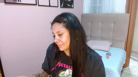 valevicious online show from January 6, 5:28 pm